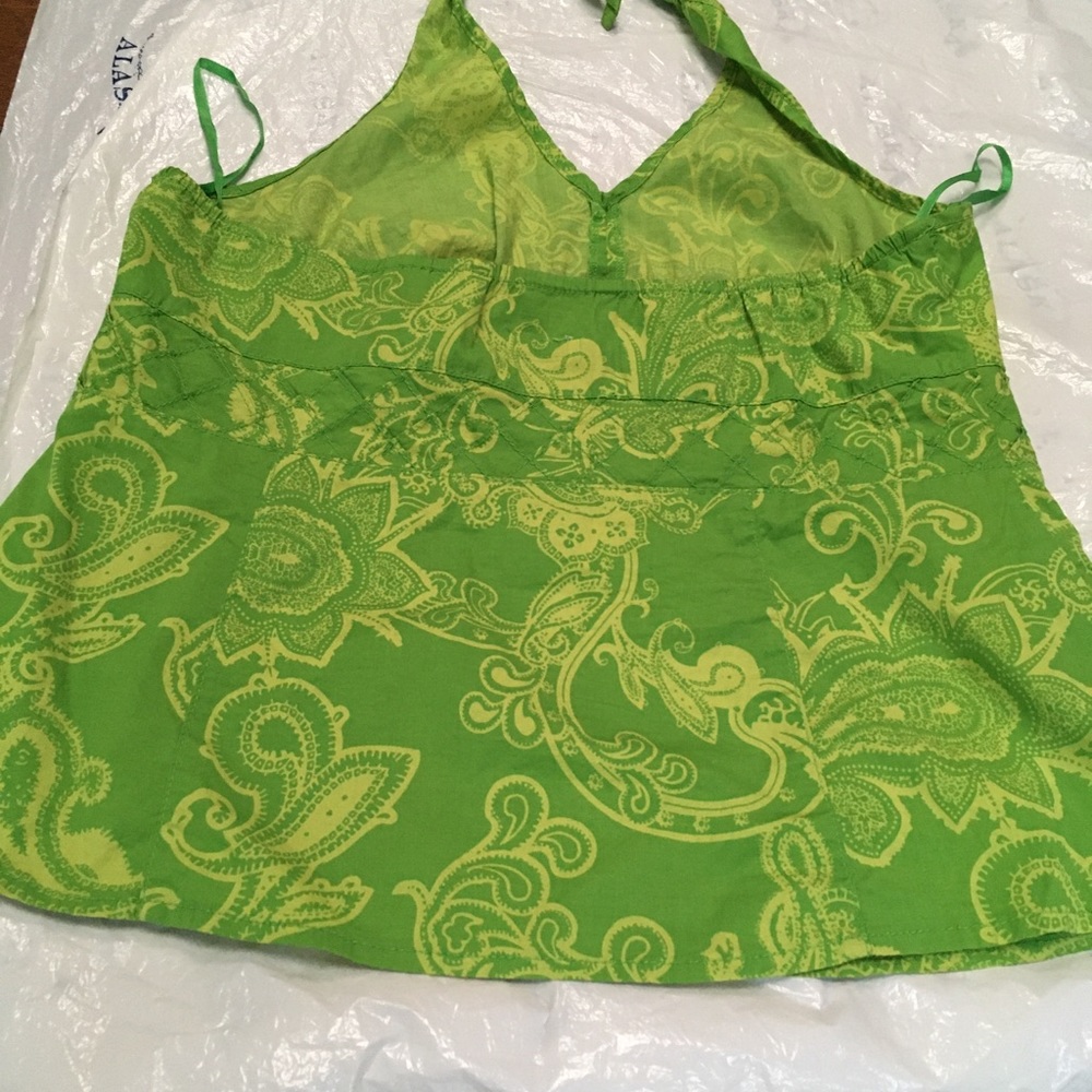 Tommy Hilfiger halter top. Gorgeous  2” quilted bodice. XL. Stretch material.